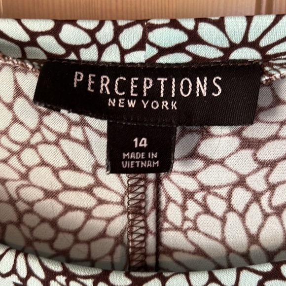 Perceptions blouse - Picture 2 of 6